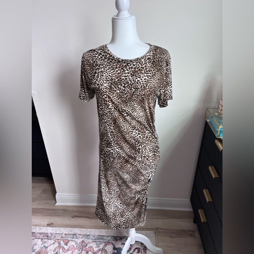 VICI leopard print short sleeve dress midi length